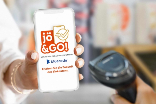 Mit jö&GO! und der integrierten Zahlungsmethode Bluecode sammeln Sie Ös und bezahlen mit nur einem einzigen Scan.