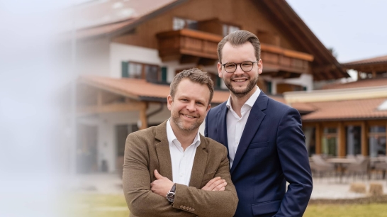 Geschäftsführer Philipp Zwicker und Hoteldirektor Lucas Böhle