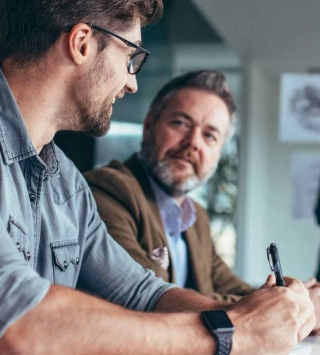 Online-Ratgeber JETZT UNTERNEHMEN - Team-Meeting