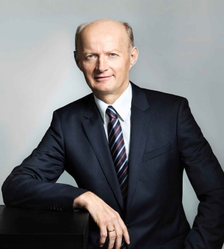 Generaldirektor Dr. Franz Gasselsberger Oberbank Investment Story
