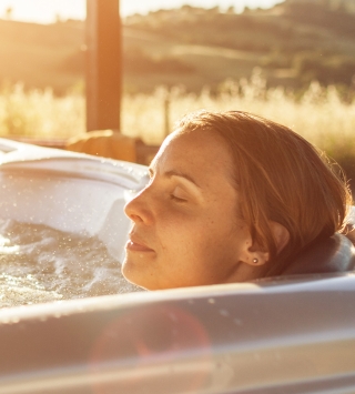 Frau im Whirlpool