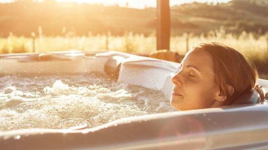 Frau im Whirlpool