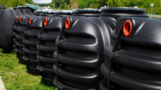 Wassertanks im Garten