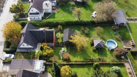 Haus mit Garten aus Vogelperspektive